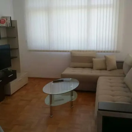 2 Bdr Seaside With Private Pool Near Nesebar & Sunny Beach *