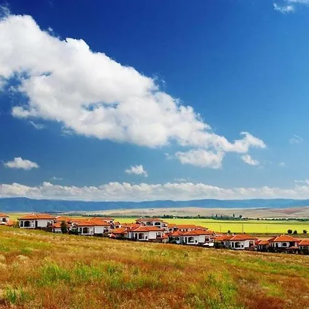 Вилла 2 Bdr Seaside With Private Pool Near Nesebar & Sunny Beach