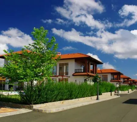 2 Bdr Seaside With Private Pool Near Nesebar & Sunny Beach Вилла Ахелой